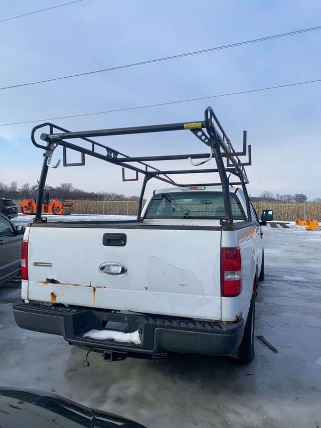 Image of Ford F-150 equipment image 4