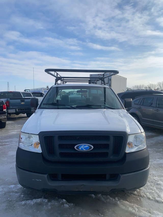 Image of Ford F-150 equipment image 1