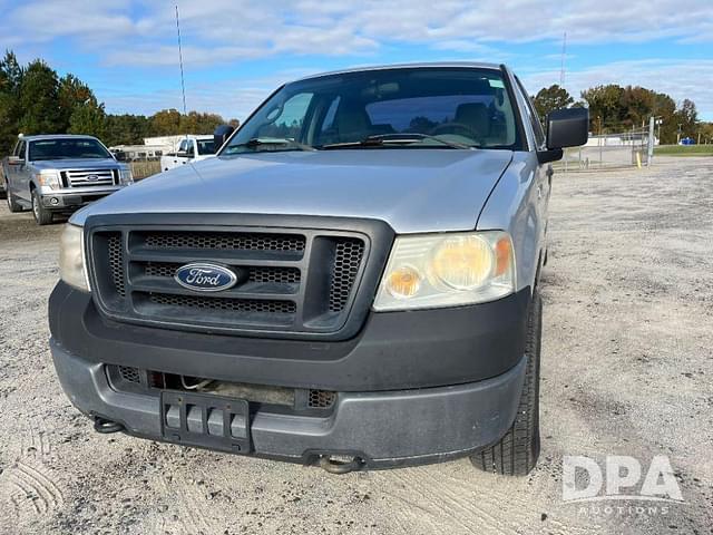 Image of Ford F-150 equipment image 1