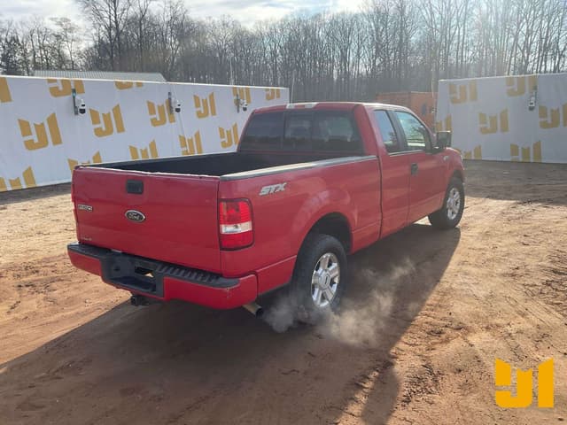 Image of Ford F-150 equipment image 4