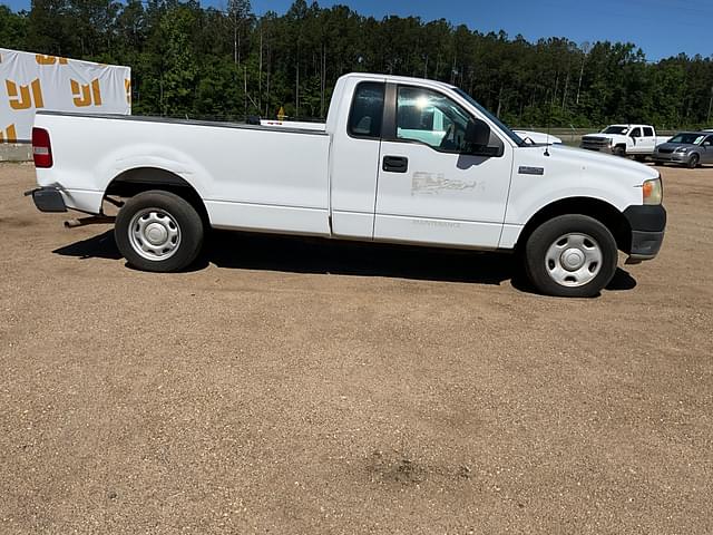 Image of Ford F-150 equipment image 3