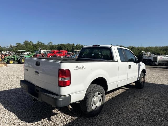 Image of Ford F-150 equipment image 2