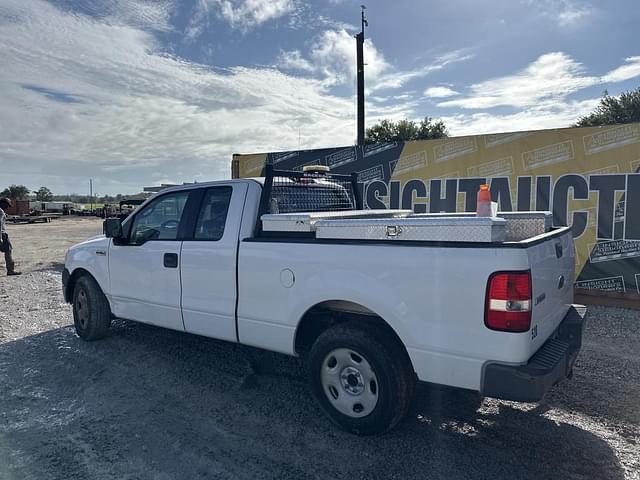 Image of Ford F-150 equipment image 1