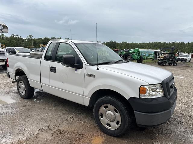 Image of Ford F-150 equipment image 3