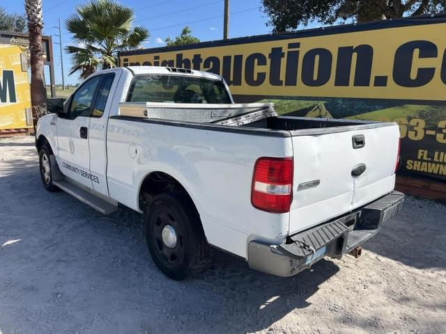 Image of Ford F-150 equipment image 1