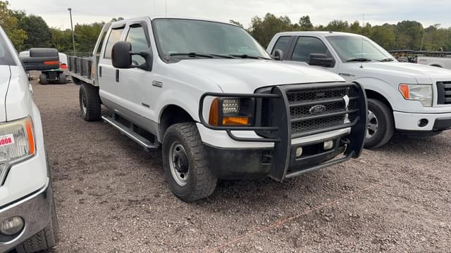 Image of Ford F-250 equipment image 2