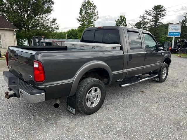 Image of Ford F-250 equipment image 2