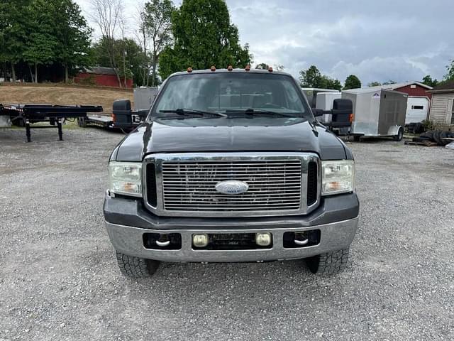 Image of Ford F-250 equipment image 1
