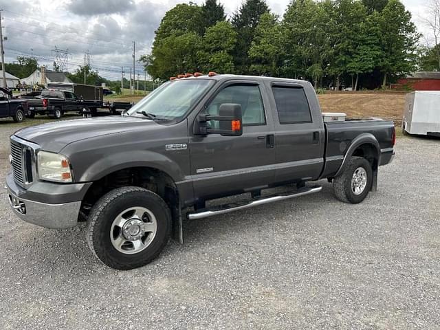 Image of Ford F-250 equipment image 3