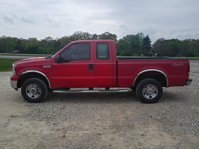 Image of Ford F-250 equipment image 2