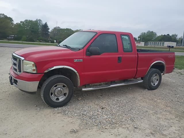 Image of Ford F-250 equipment image 1