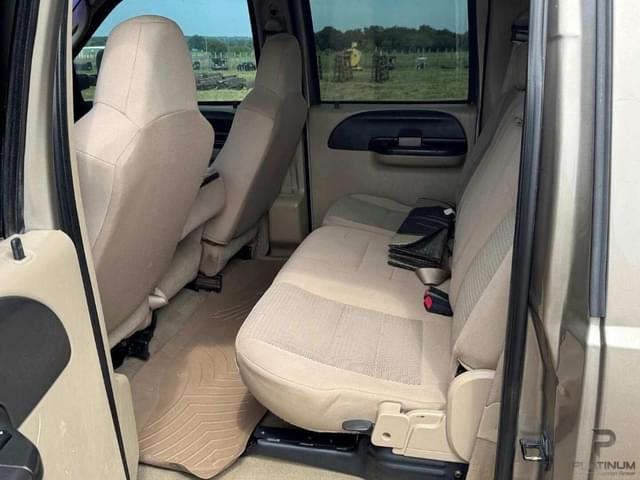Image of Ford F-250 equipment image 1