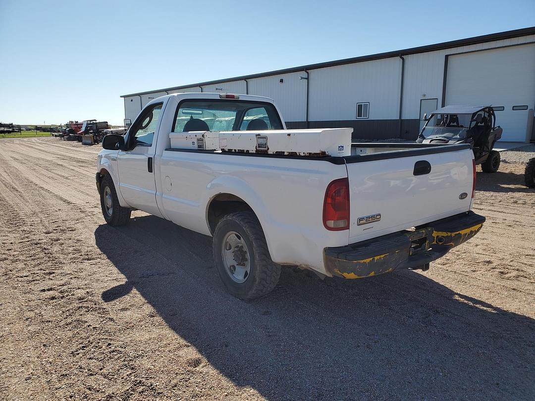 Image of Ford F-250 Primary image