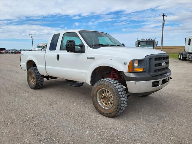 Image of Ford F-250 equipment image 1