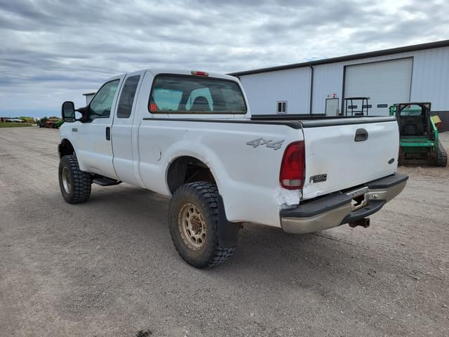 Image of Ford F-250 equipment image 3