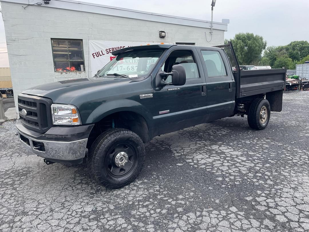 Image of Ford F-250 Primary image