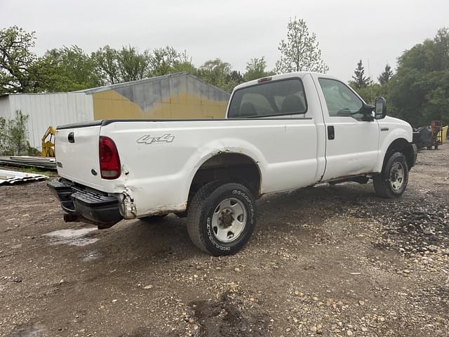 Image of Ford F-250 equipment image 4