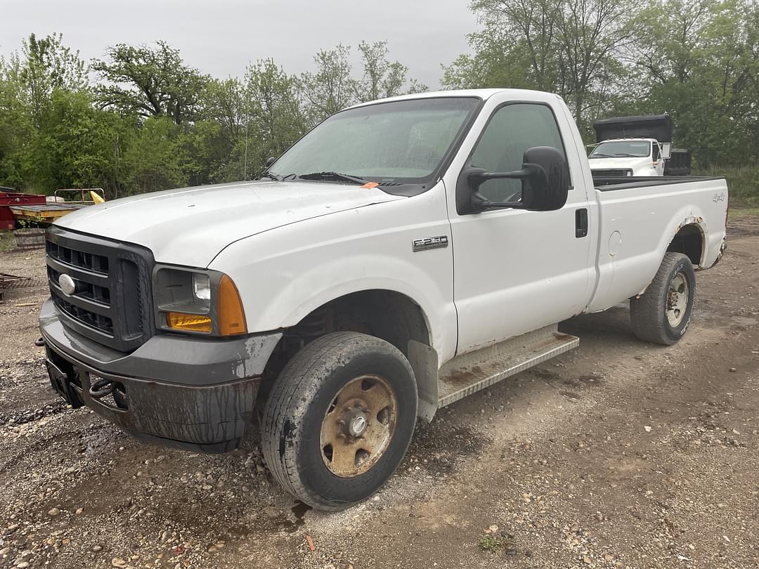 Image of Ford F-250 Primary image