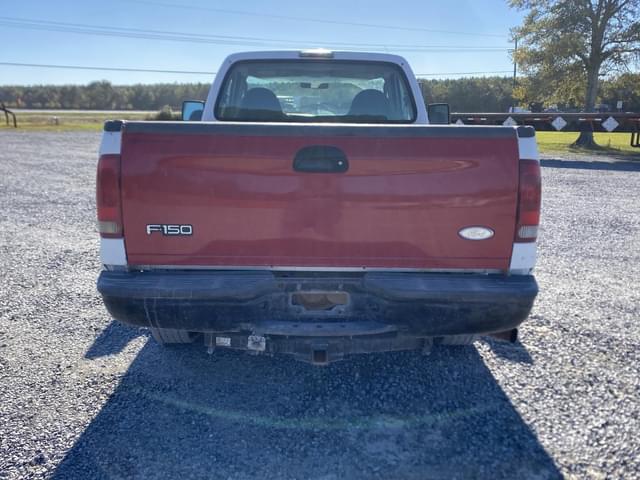 Image of Ford F-250 equipment image 3