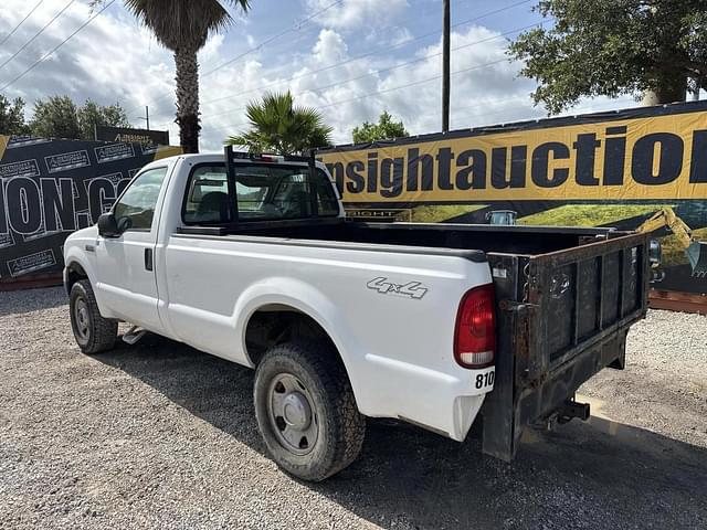 Image of Ford F-250 equipment image 1