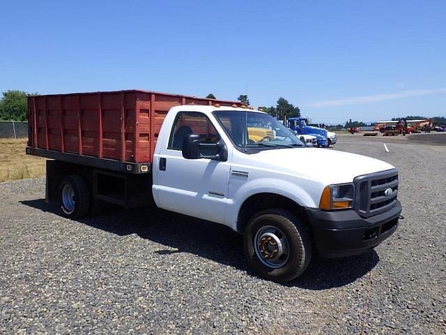 Image of Ford F-350 equipment image 1