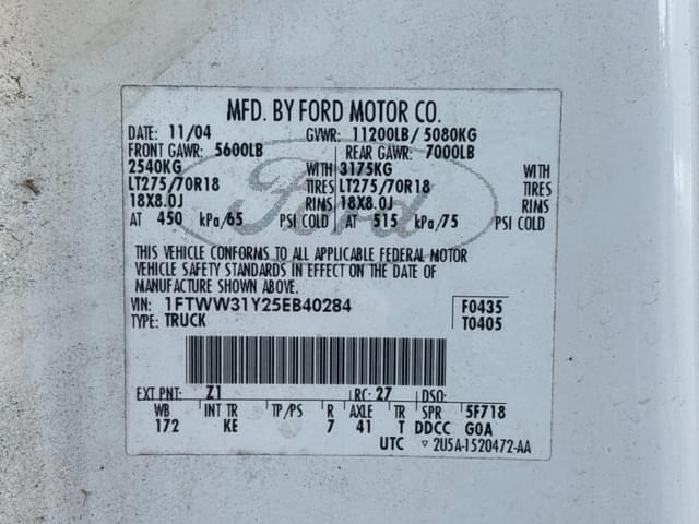 Image of Ford F-350 equipment image 4