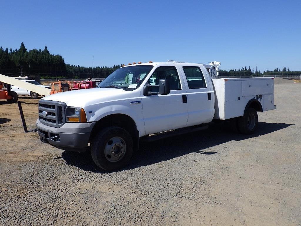 Image of Ford F-350 Primary image