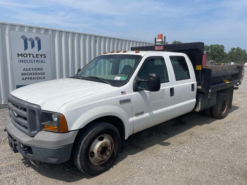 Image of Ford F-350 Primary image