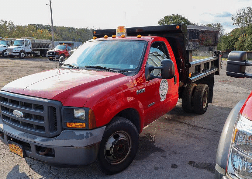 Image of Ford F-350 Primary image