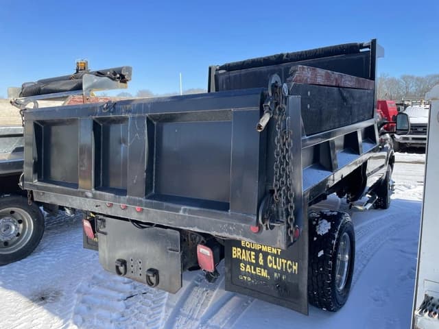 Image of Ford F-350 equipment image 4