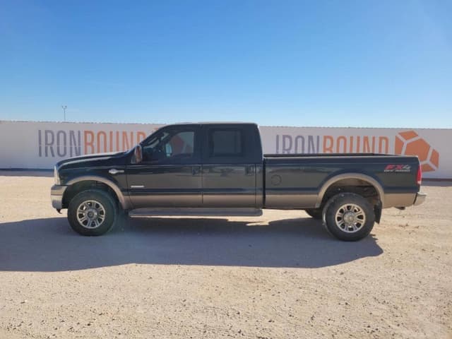 Image of Ford F-350 equipment image 1