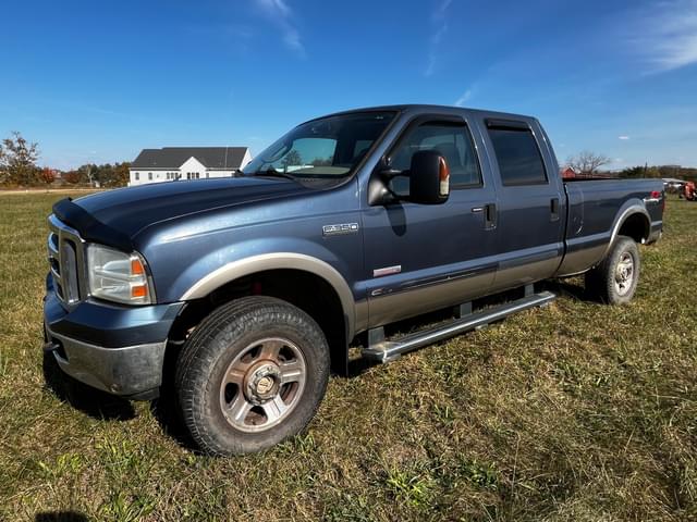 Image of Ford F-350 equipment image 1