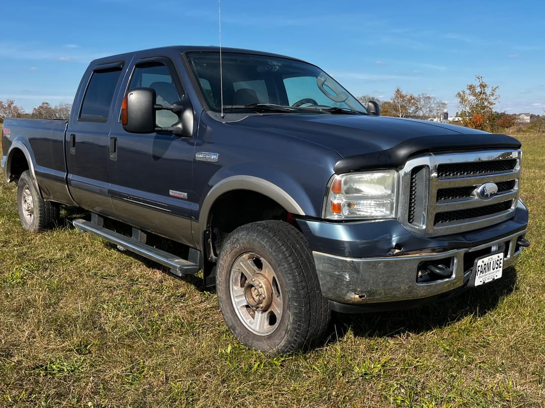 Image of Ford F-350 Primary image