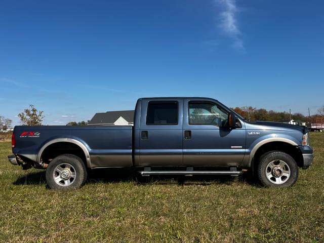 Image of Ford F-350 equipment image 2
