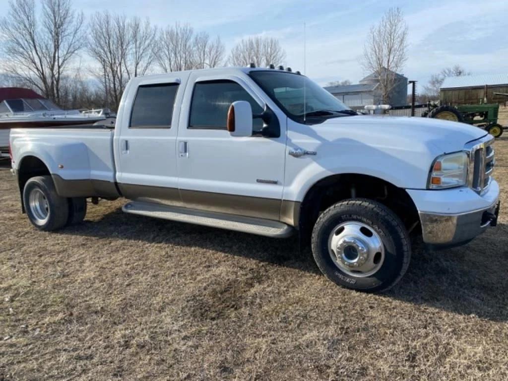 Image of Ford F-350 Primary image