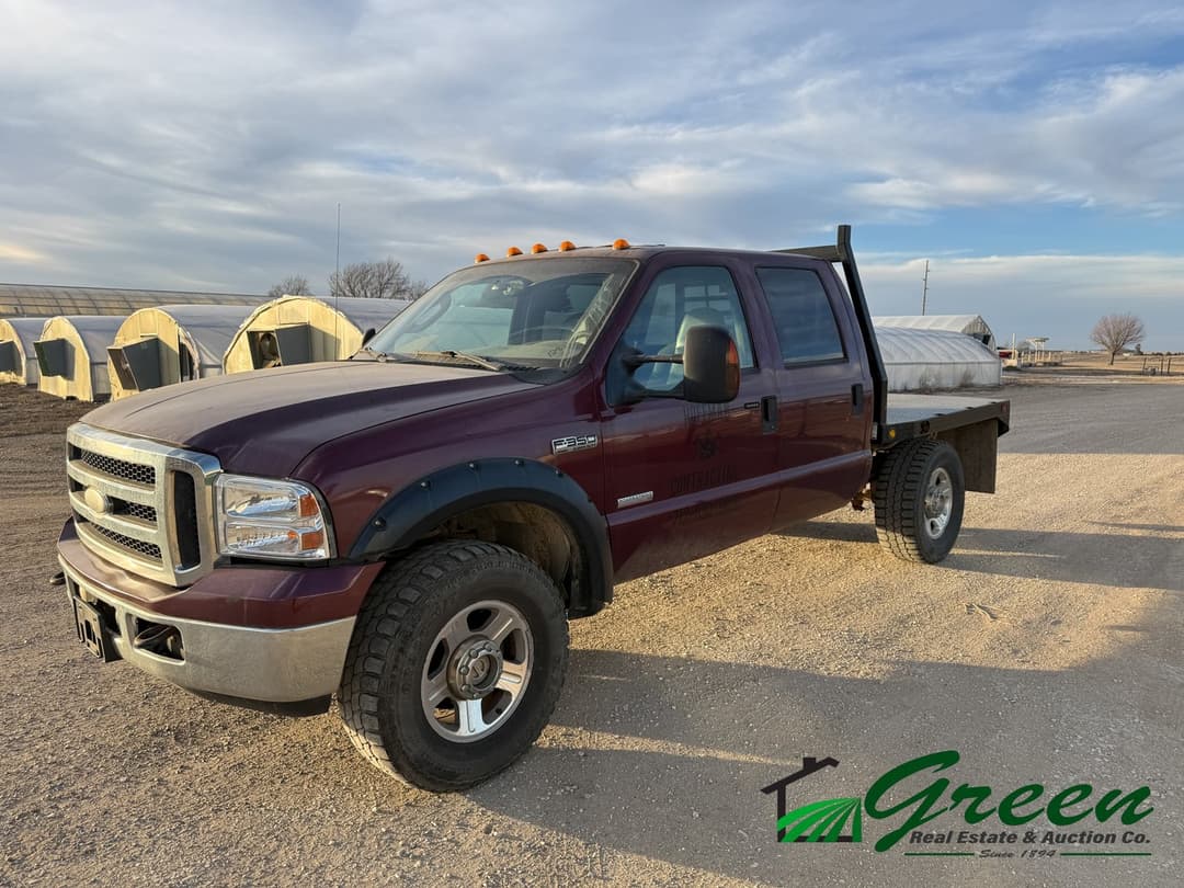 Image of Ford F-350 Primary image