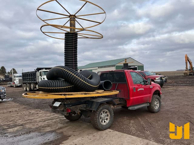 Image of Ford F-350 equipment image 4