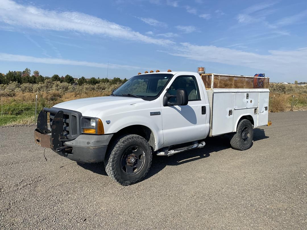 Image of Ford F-350 Primary image