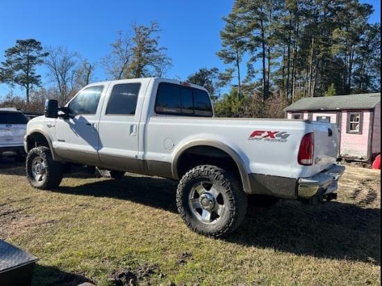 Image of Ford F-350 equipment image 2