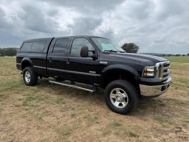 Image of Ford F-350 equipment image 4