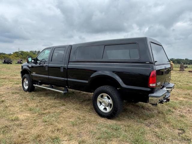 Image of Ford F-350 equipment image 1