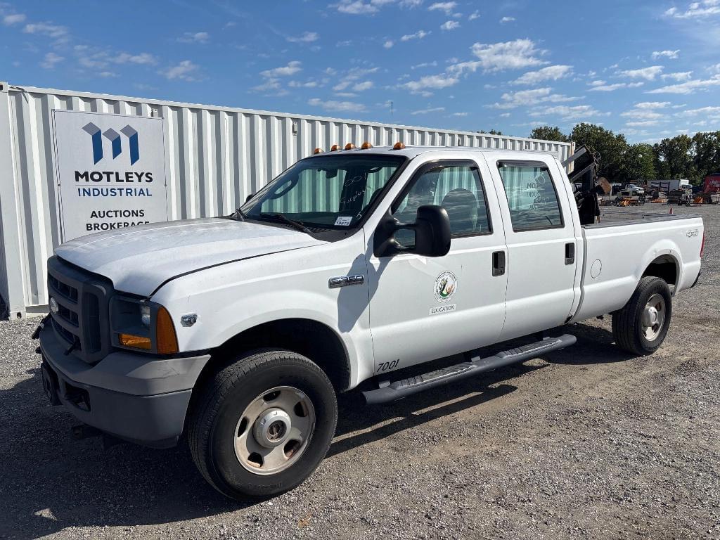 Image of Ford F-350 Primary image