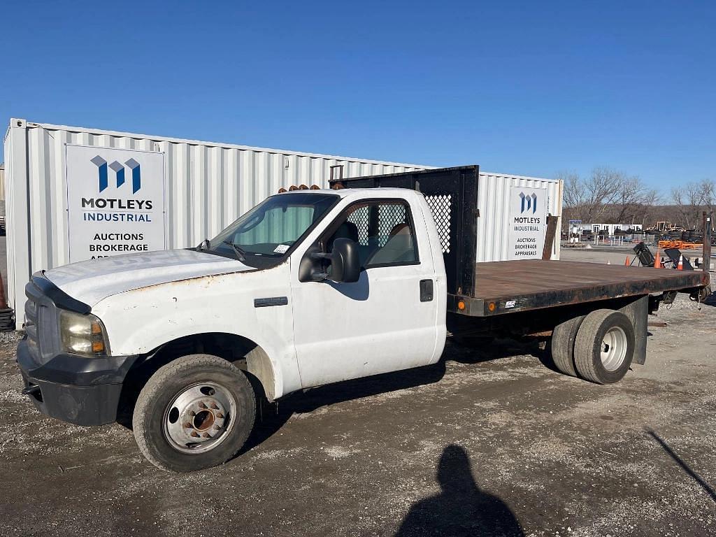 Image of Ford F-350 Primary image