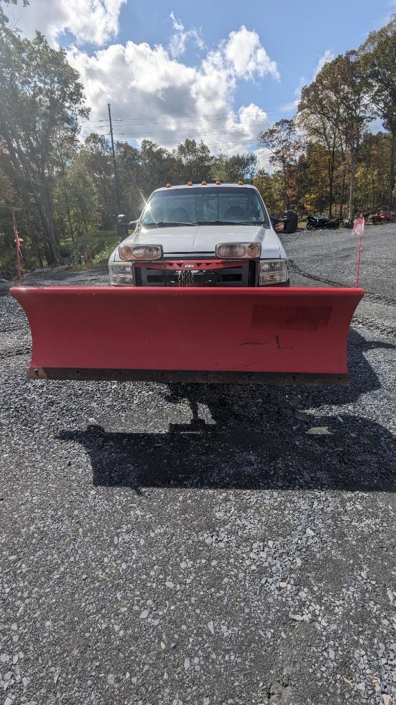 Image of Ford F-350 equipment image 1