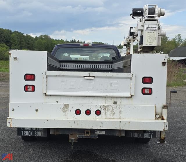 Image of Ford F-350 equipment image 4