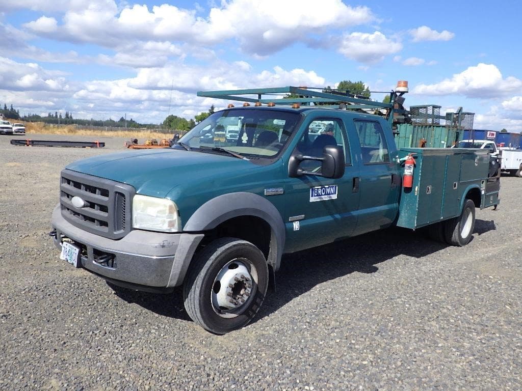 Image of Ford F-450 Primary image