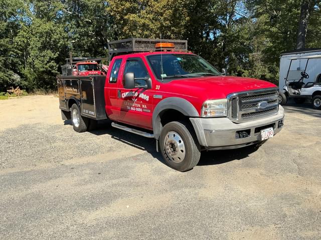 Image of Ford F-450 equipment image 2