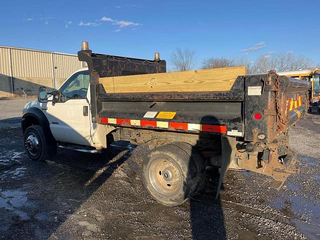 Image of Ford F-450 equipment image 1