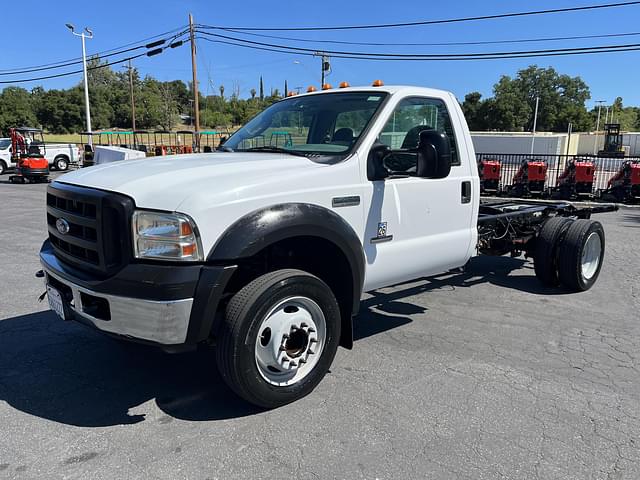 Image of Ford F-450 equipment image 1