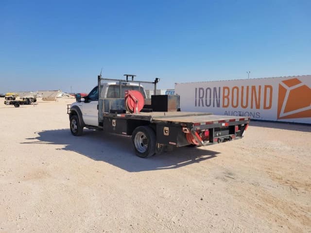 Image of Ford F-450 equipment image 2